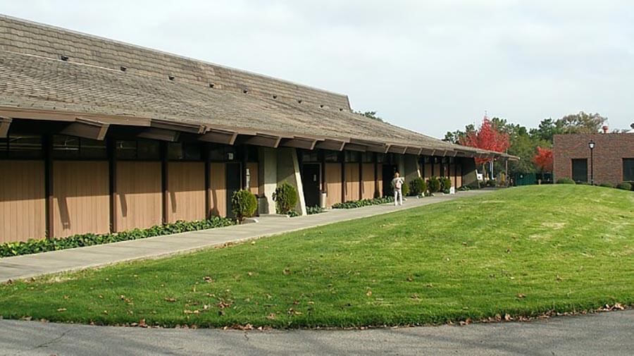 Two of the new buildings in the lower campus complex feature sod roofs. Image: http://bit.ly/1PUKCj9