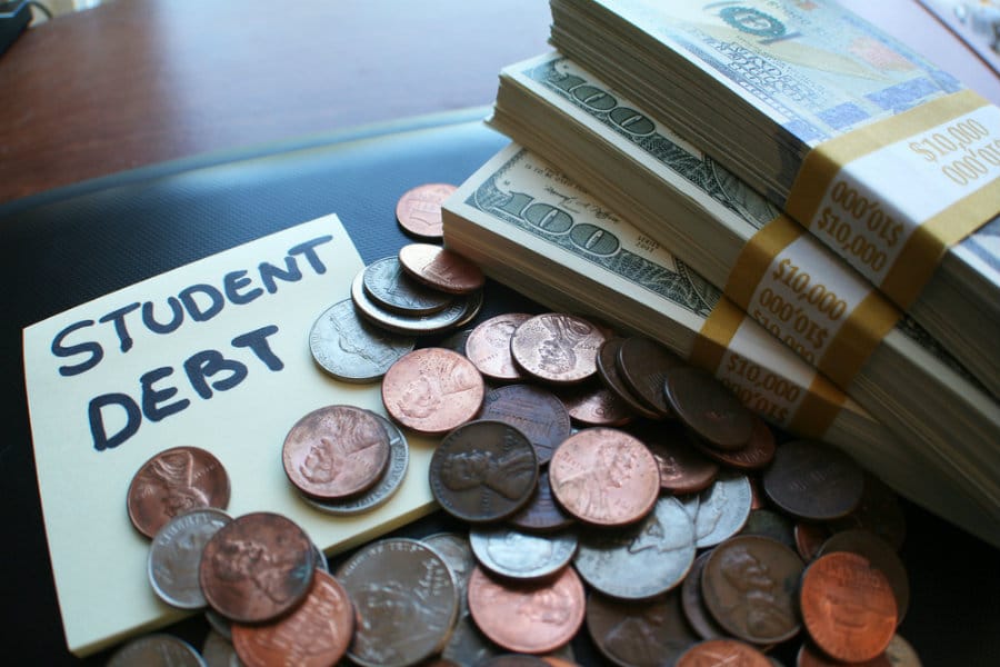 Illustration: Impact of Student Debt on Economy, Financial Burden, and Economic Implications