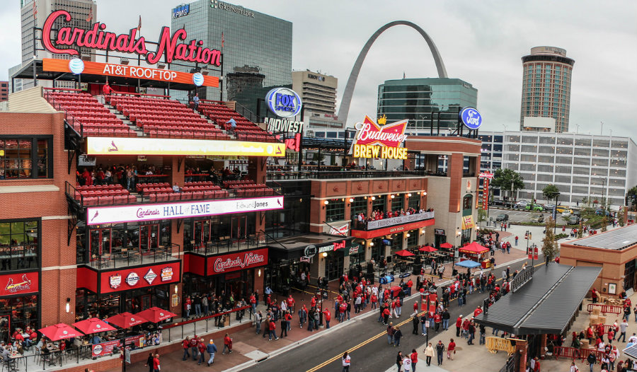 Cardinal fans prepare for a game at Ballpark Village in St. Louis, Missouri. Image source: http://bit.ly/22BbxVn