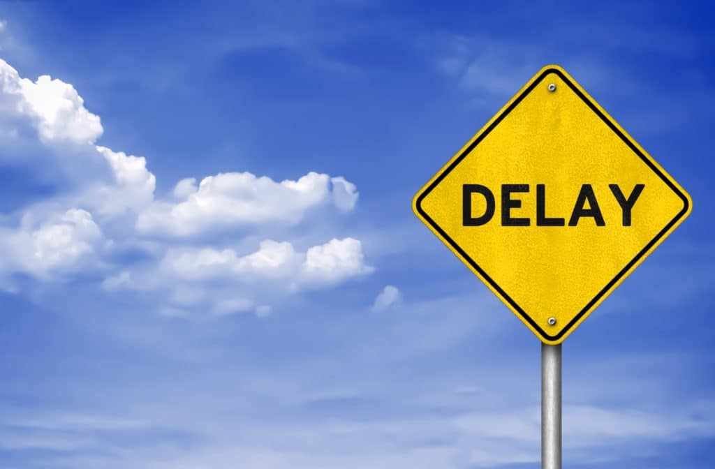 delay interest rate cuts