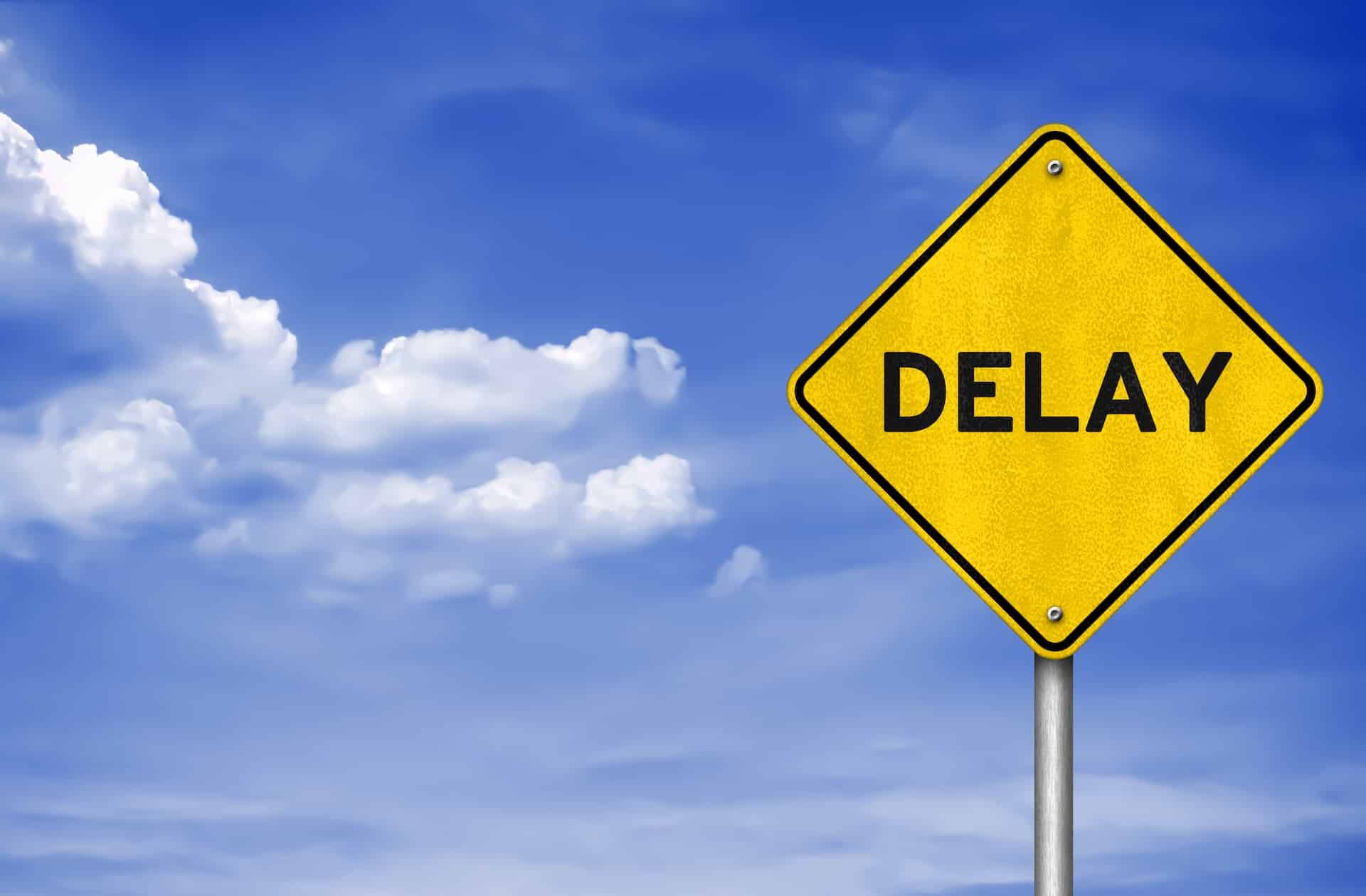 delay interest rate cuts